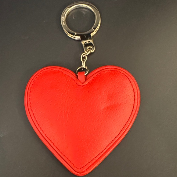 Kate Spade red heart key fob keychain with gold logo - Picture 2 of 2